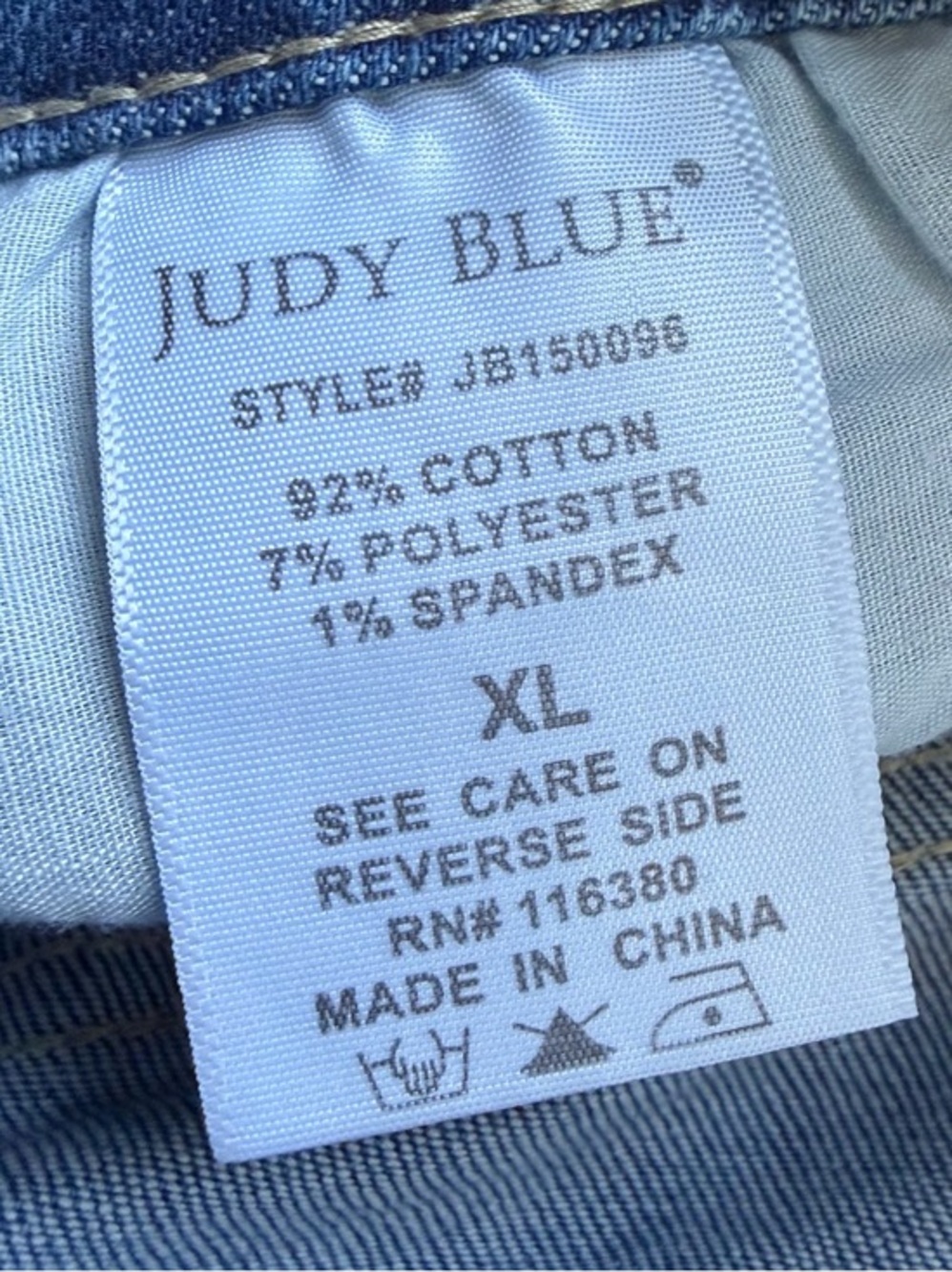 Judy Blue High‎ Waist Medium Wash Cuffed Denim Shorts XL
JB150096 - Picture 8 of 8